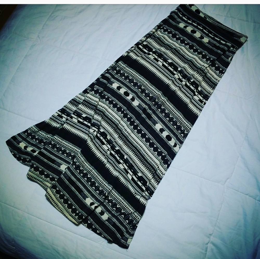 Size Small Mossimo Tribal Print Maxi